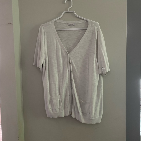 White button up sweater / top - Picture 1 of 1